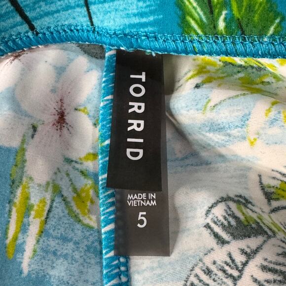 Torrid SZ 5 (5X-Large) Swim Skirt Pull-On Stretch UPF 40+ Tropical Tiger Print - Picture 5 of 6